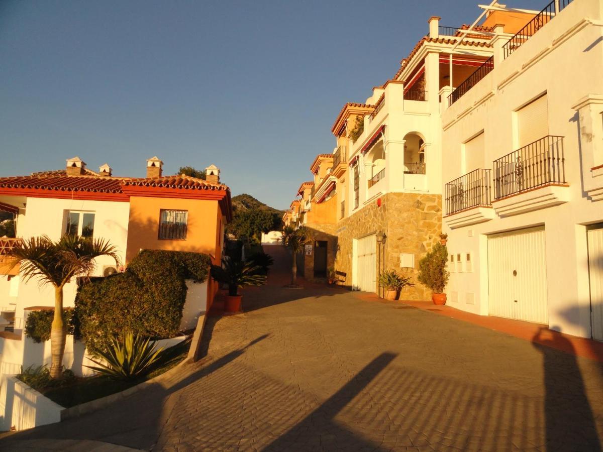 Spacious Family Villa Aljamar 8A Nerja Buitenkant foto